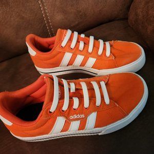 boys Adidas shoes excellent condition